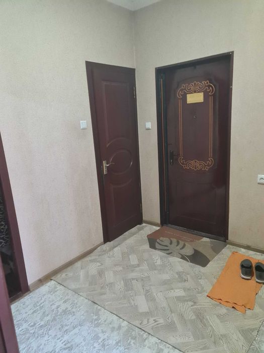 Узок муддатга  3 хонали уй ижарага берилади.