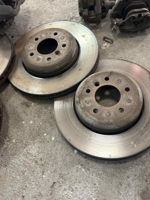 Спирачни апарати и Дискове BMW E60 545i