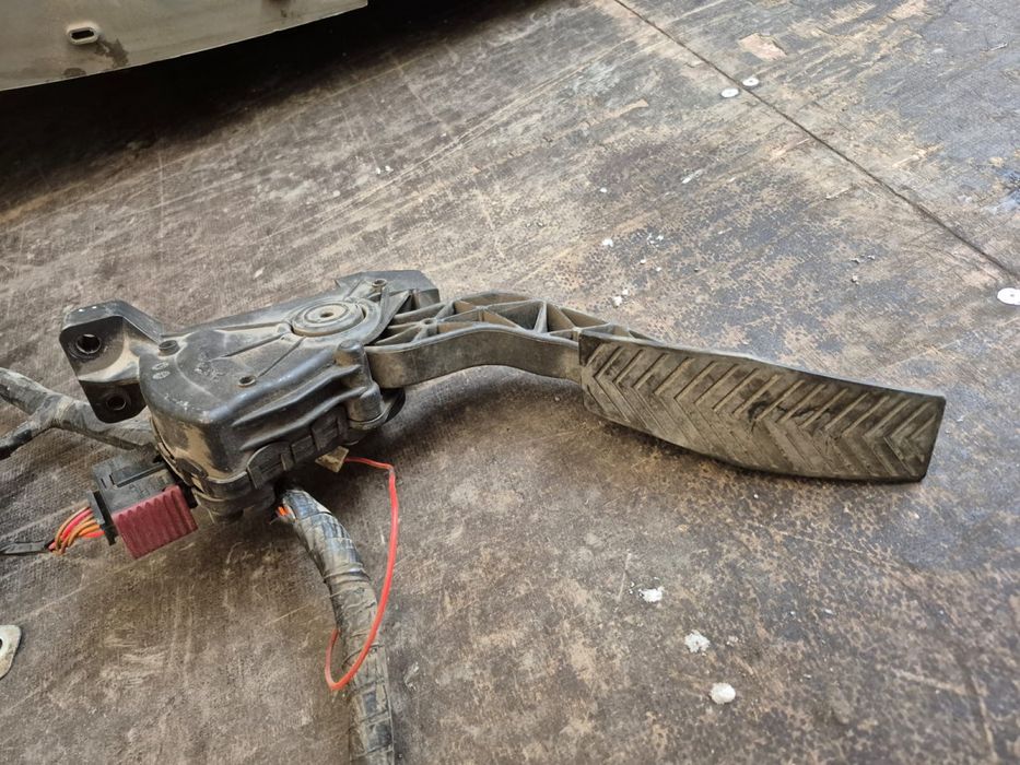 Продам электр педаль Газель