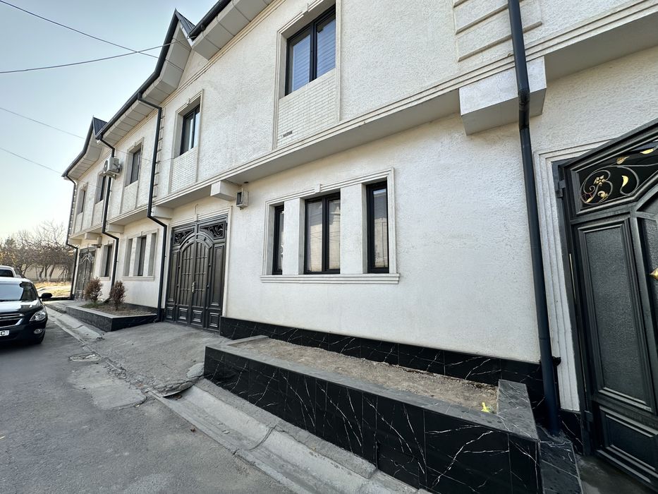 2 қаватли 1,8 сотокли  шароити билан!