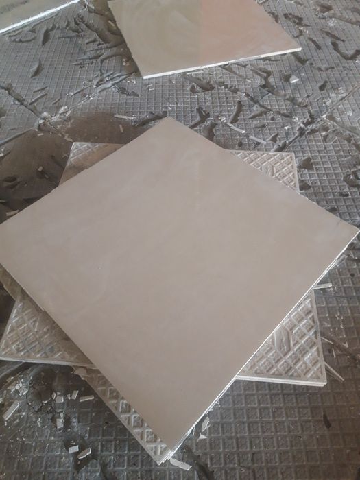 Б/у кафельная плитка Байтерек