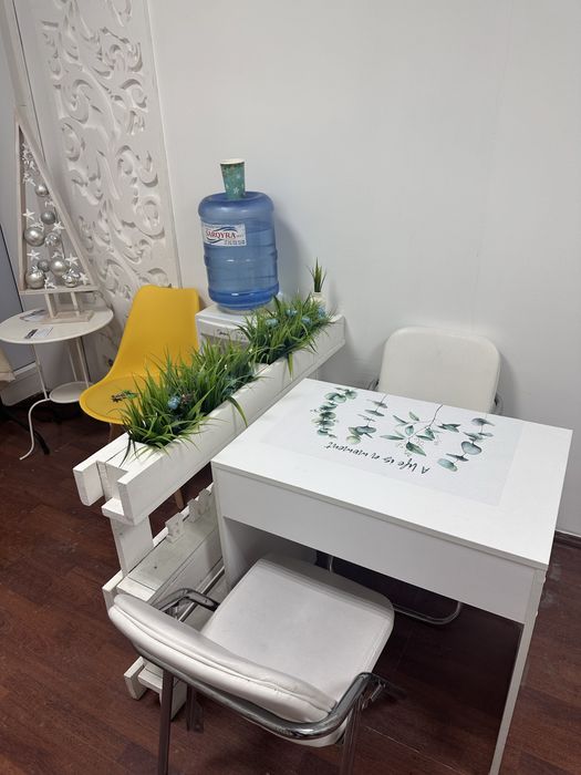 Сдам маникюрный стол в аренду