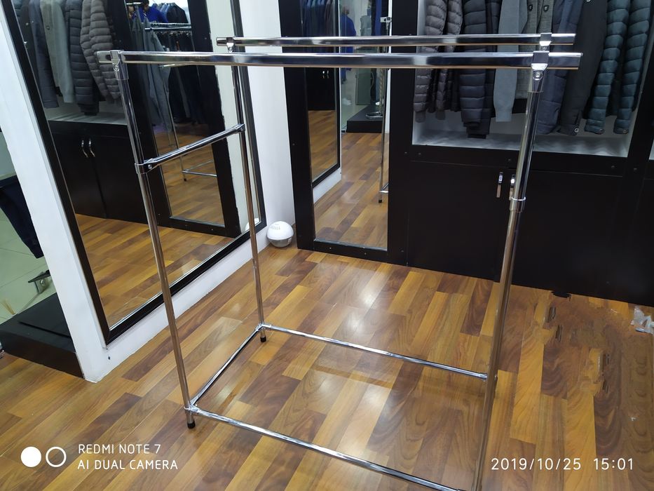 Вешалки для одежды напольные любых размеров подъёмность 80 кг . Вешилк