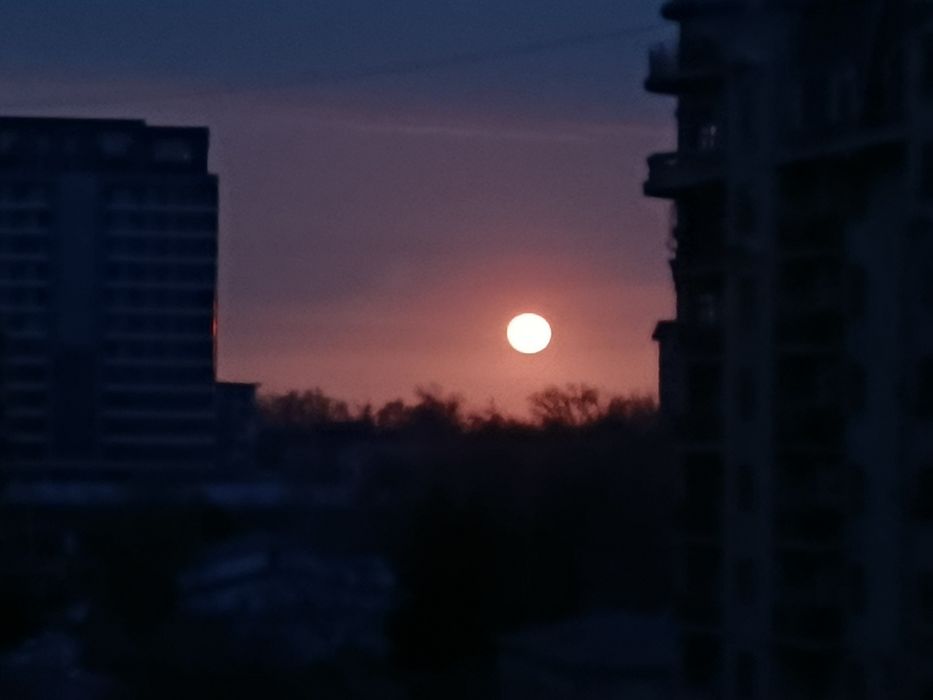 Очки Versace оригинал :3
VE 2120/s Black Gold/Brown
Made im Italy
+998