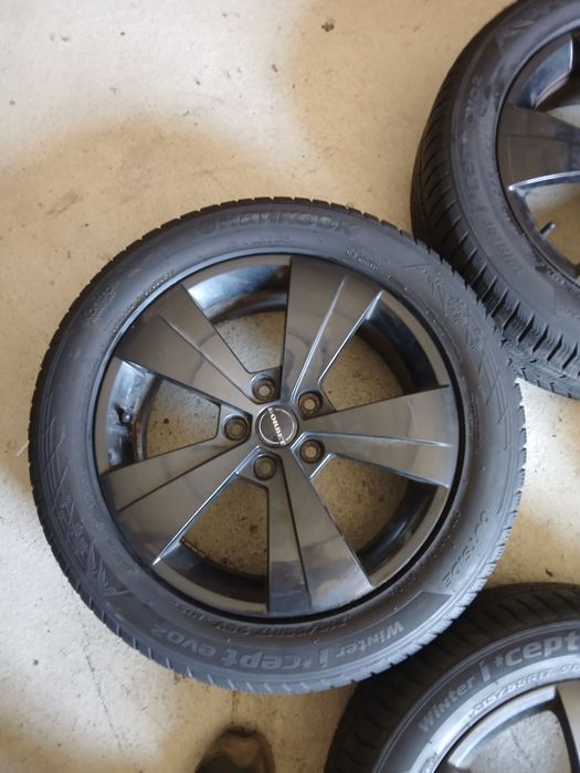 Jante aliaj R17,  5x112 , 6.5Jx17H2 , ET41 , Butuc 57,1 echipate cu anvelope iarnă 215/55/R17 Hankook Dot 2017