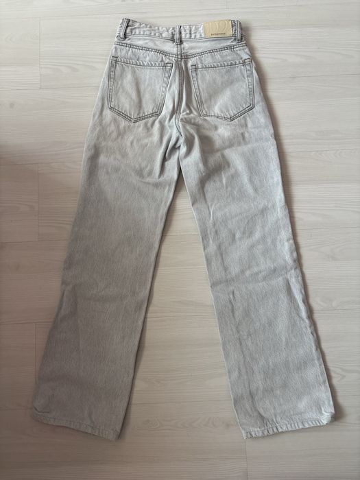 Дънки от Stradivarius/ Bershka