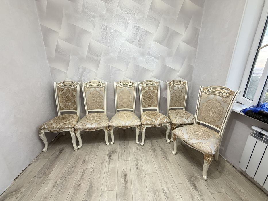 Продам 6 стульев