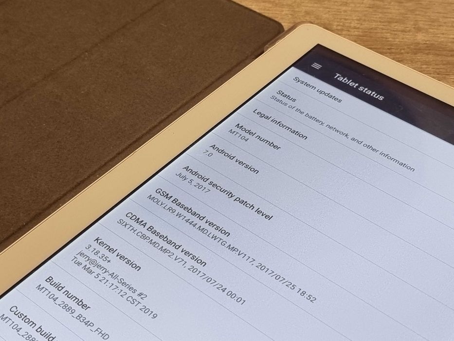 Таблет 10 инча с две СИМ карти