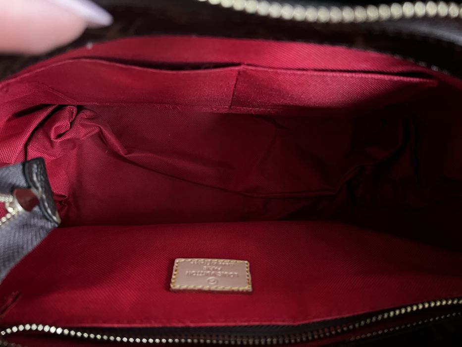 Geantă Louis Vuitton