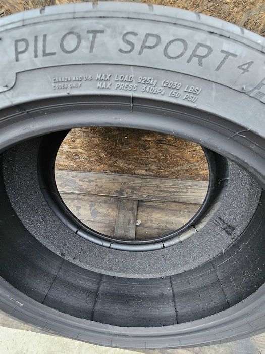 Anvelope 315 30 ZR 21