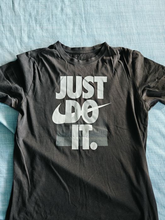 Тениски на Найк и Пума