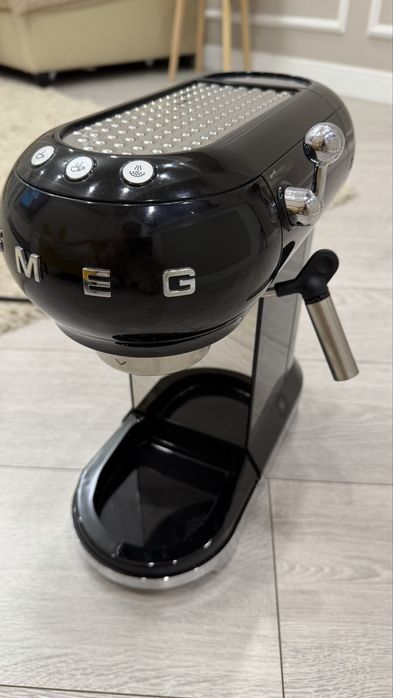 Кофеварка SMEG