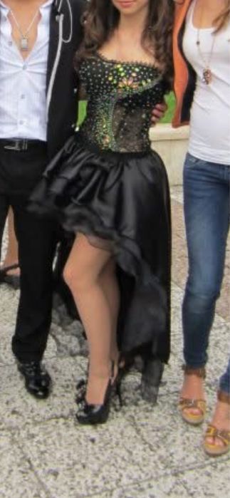 Продавам бална рокля