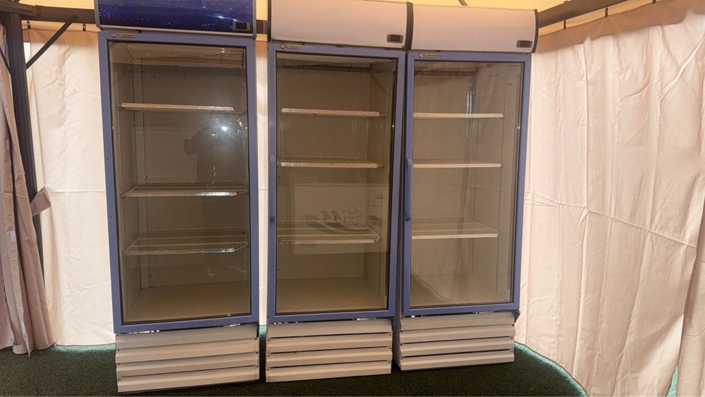 Холодильник витринный