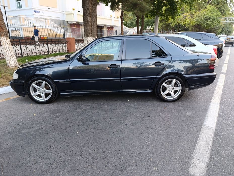 Срочно !!! W202 MERCEDES
