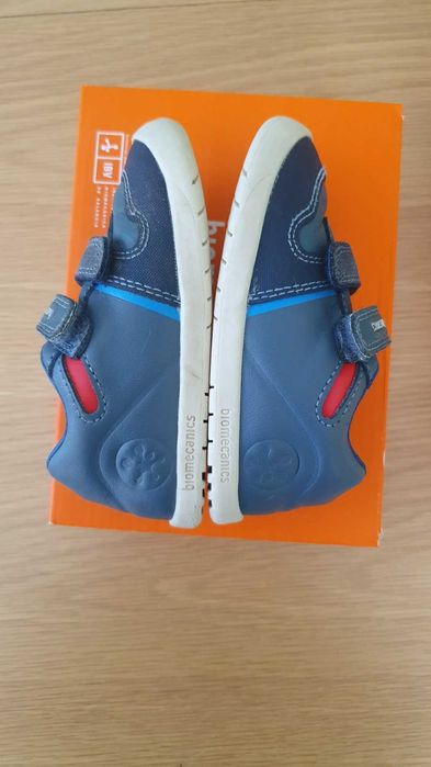 Продавам обувки на Biomecanics, размер 21