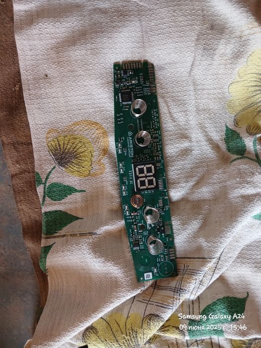 Продам запчасти от боллеров.  Много