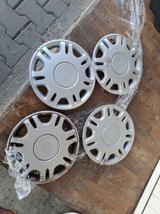 Оригинални тасове Toyota 14 цола