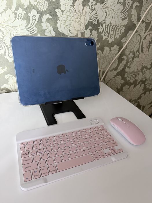 Ipad 10 / Mouse tastatura wireles plus stativ cadou/ Okazie