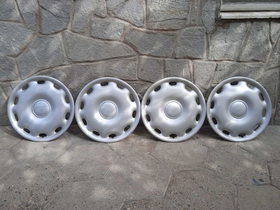 Audi/Ауди Комплект Тасове 15ц. 4бр. Оригинални!