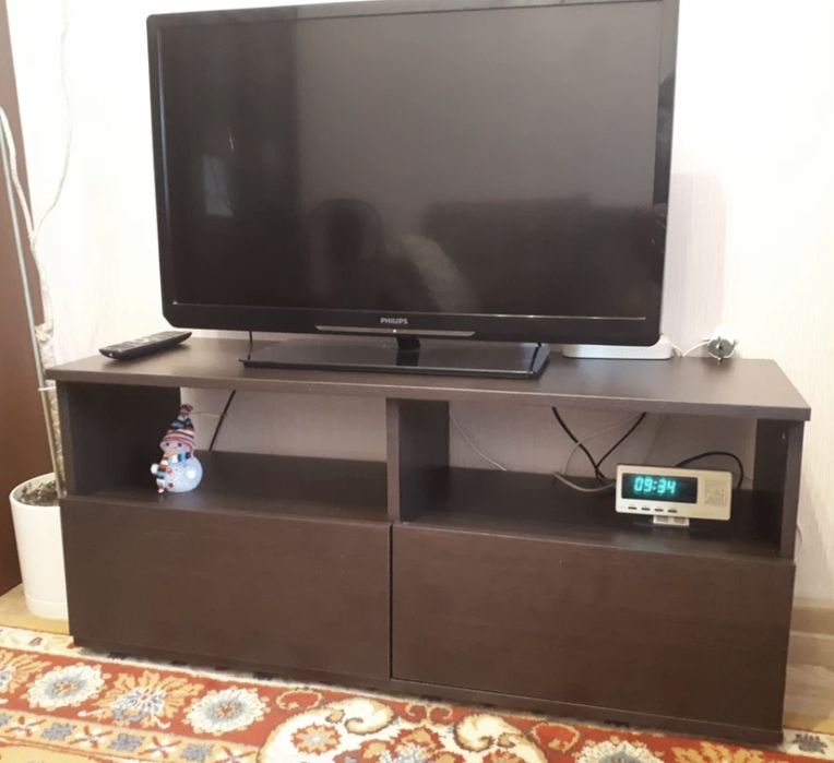 Продам тумбочку в спальню