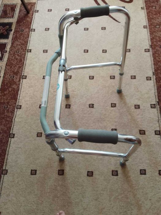 Ходунки для взрослых