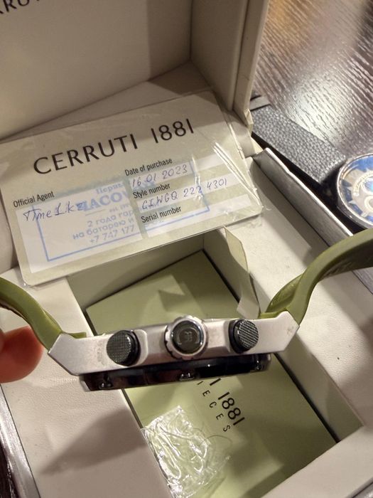 Продам часы. Оригинал.