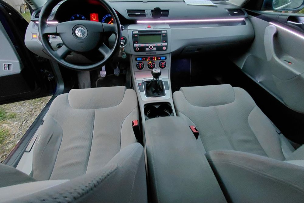 VW PASSAT 2.0 T.D.I. 140CP 2700€ negociabil