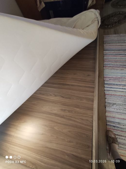 Pat de mijloc cu saltea