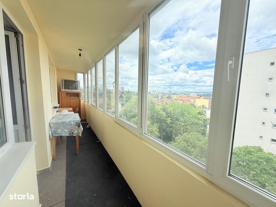 Vand apartament cu 2 camere, cu vedere superba, zona Semicentrala