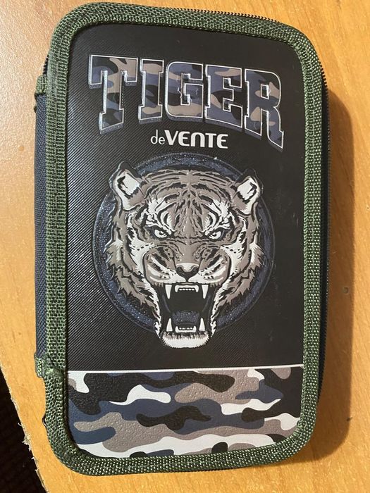 Рюкзак для школы + пенал в подарок