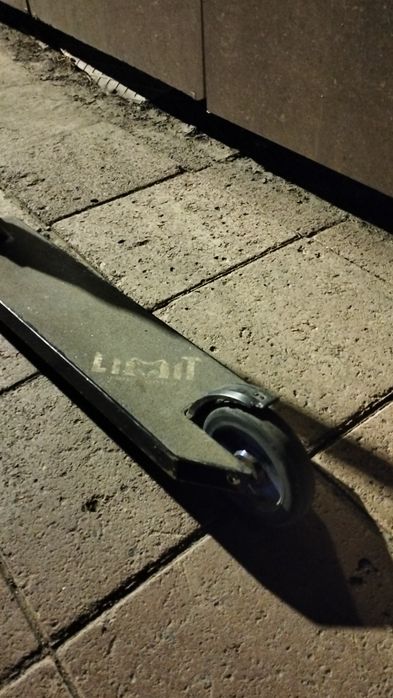 Продам самокат Limit 66