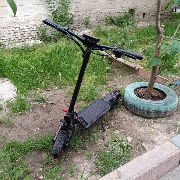 Электро-самокат Kugoo