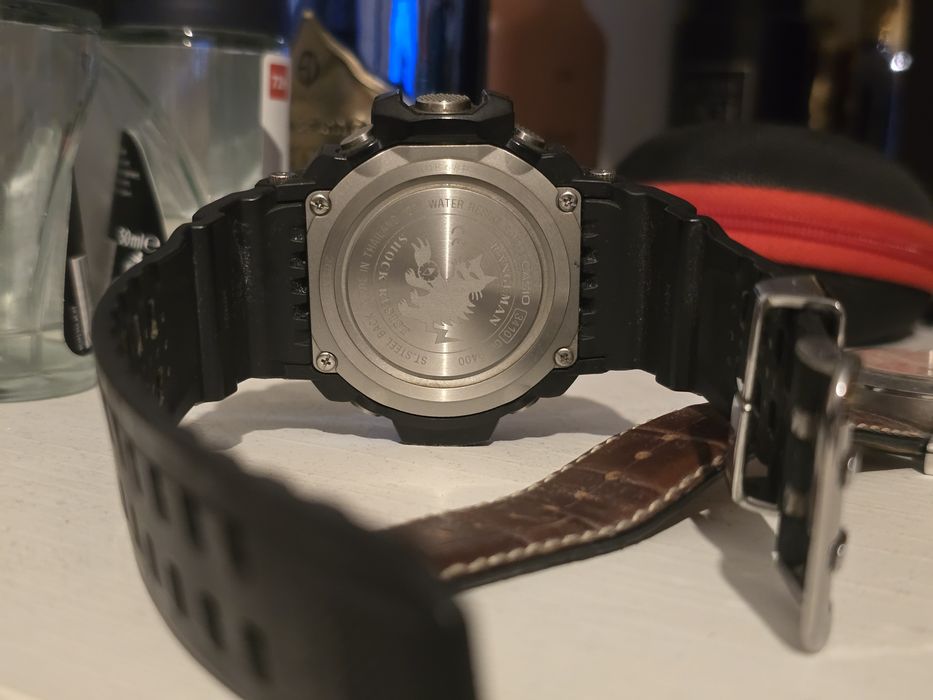 Продавам Casio G-Shock Rangeman GW-9400