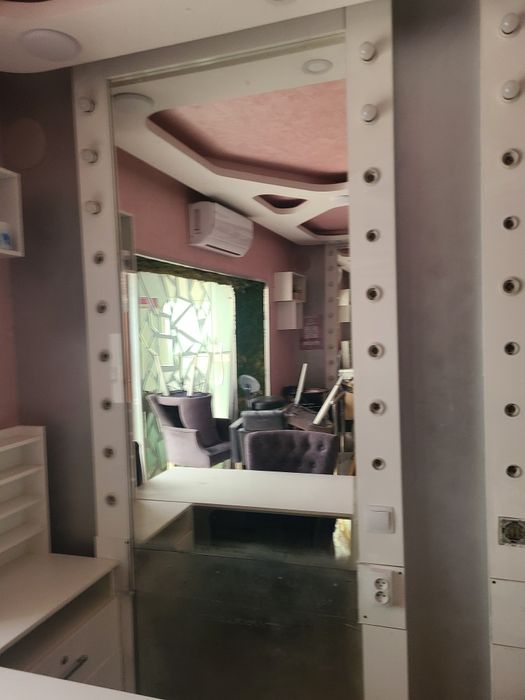 Тош ойна холат яхш тайор сочиб йегиб койлган лампочкаларям бор 185×85