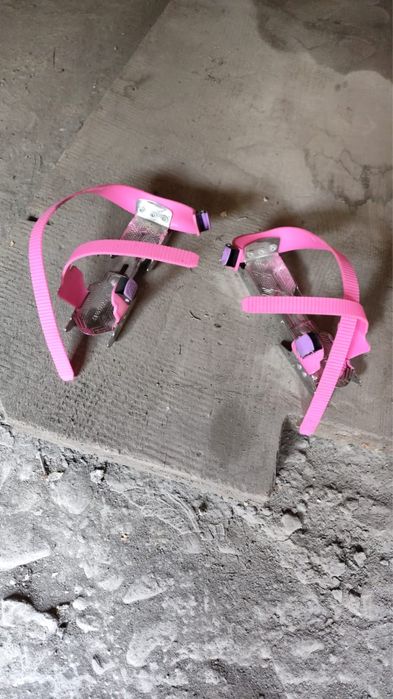 Пролам коньки, пристегивающиеся к обуви