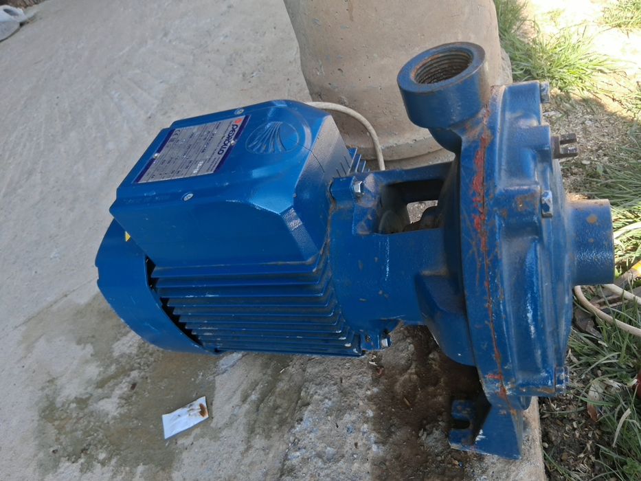 pompa de apă  folosita