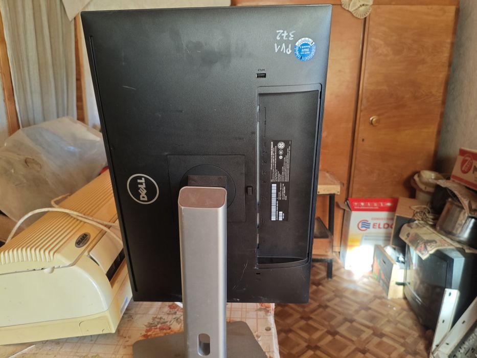 Монитор Dell U2415b