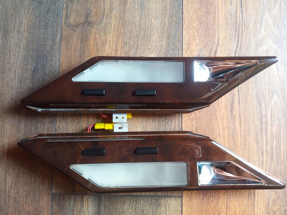 Плафоны освещения салона BMW E38