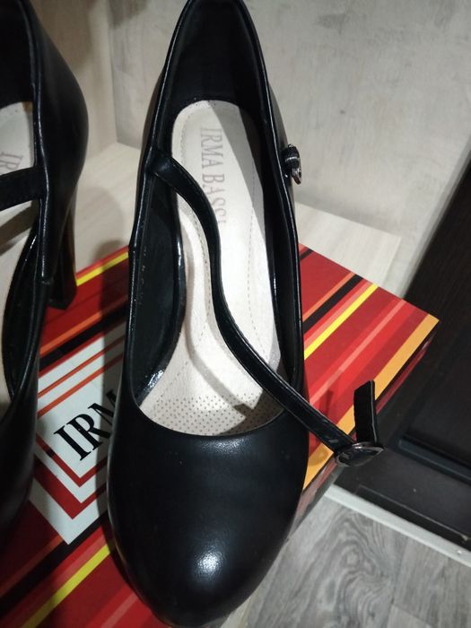 Продам шикарные туфли