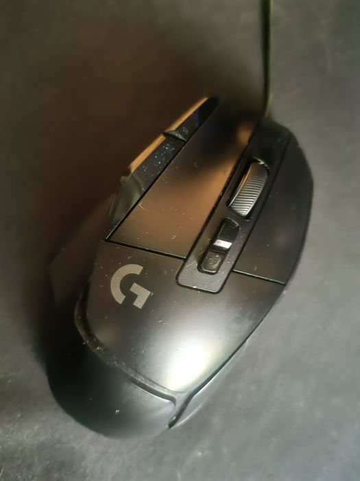 Setup gaming Laptop + mouse + birou + controller