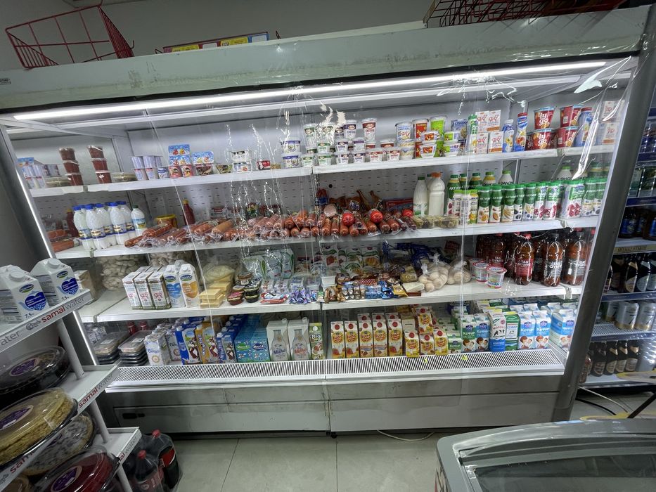 Витринный Холодильник