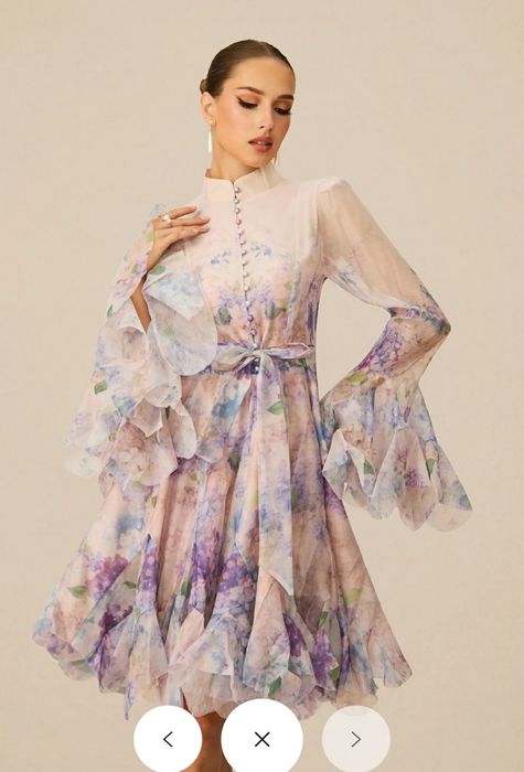 Rochie mini evazată cu imprimeu floral Lana