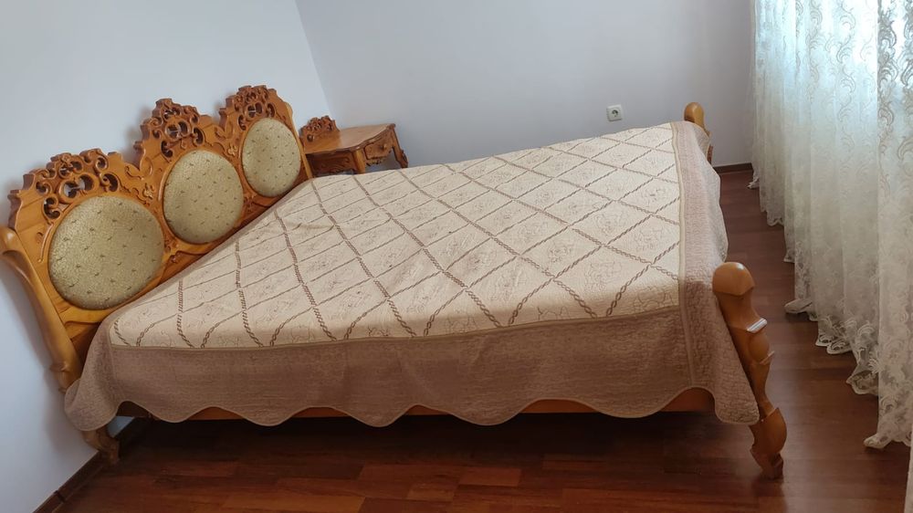 Продам спальный гарнитур из дерева. Самовывоз. Боровое