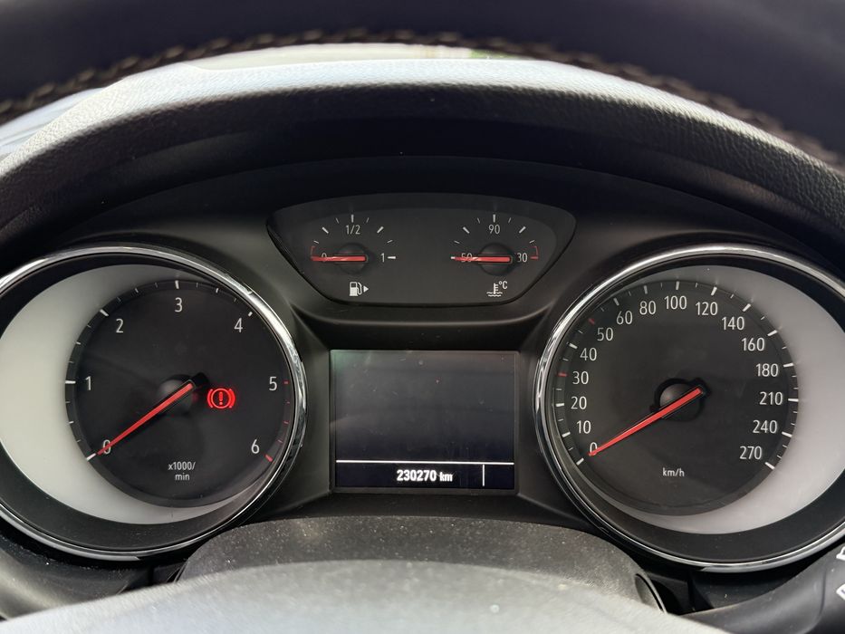 Opel astra K 1.6d Garantie Rate