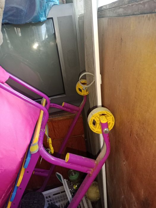 Продам санки для девочки