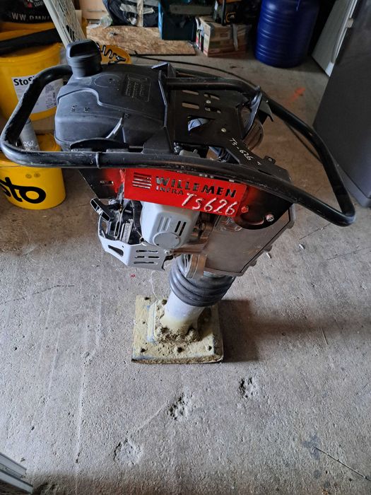 Mai compactor motor Honda ca nou