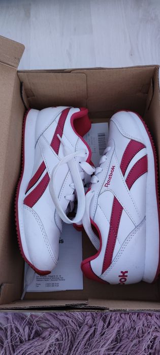 Adidași Reebok Royale.