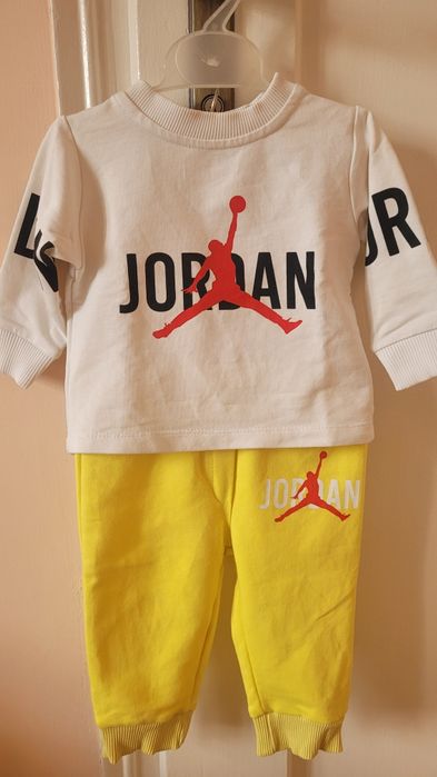 Бебешки комплект Jordan от 3 части- 9 м.