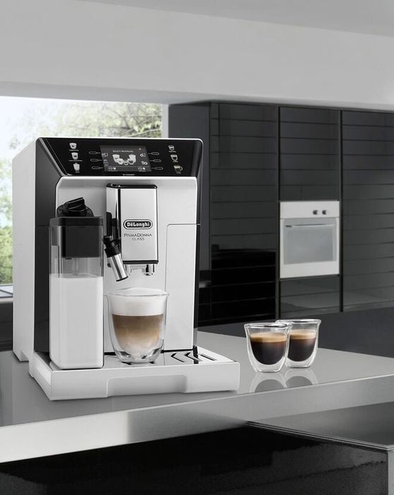 Автоматична кафемашина De’Longhi PrimaDonna Class (модел ECAM550.65.W)